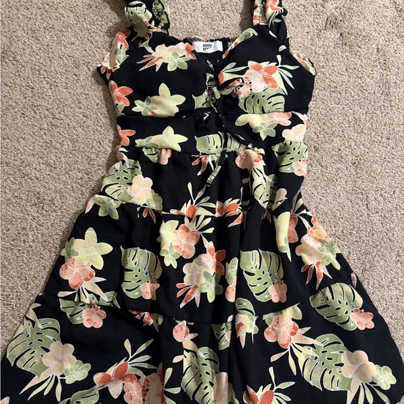 Madden Nyc Dresses & Skirts - Floral Black Dress
